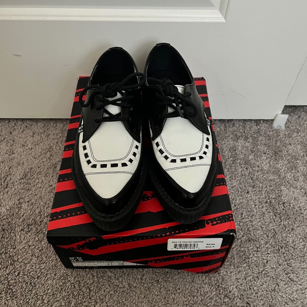T.U.K. B&W Tie Pointed Creeper